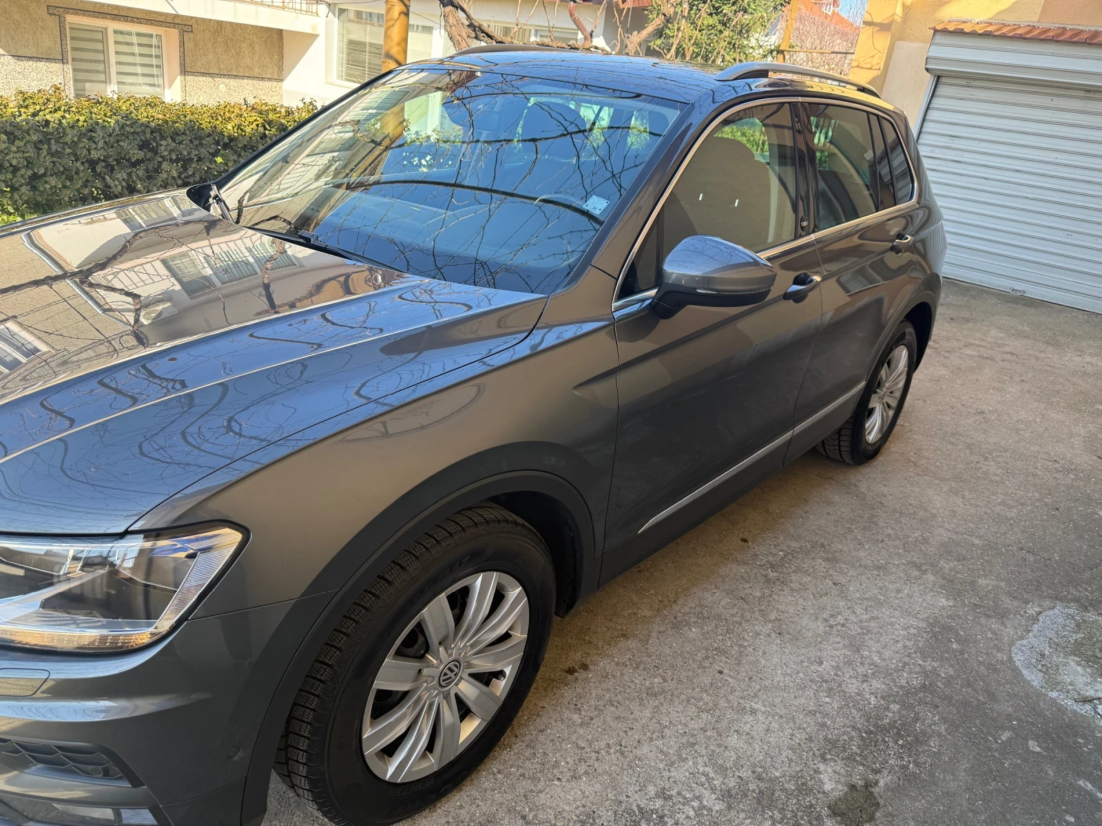 VW Tiguan, снимка 7 - Автомобили и джипове - 54171187