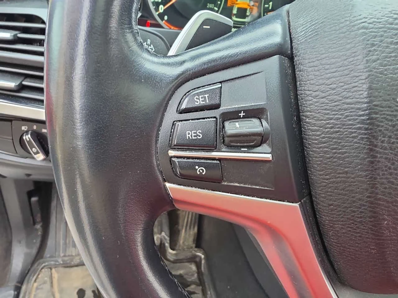 BMW X6 * xDrive35i * АВТОКРЕДИТ БЕЗ ПЪРВОНАЧАЛНА ВНОСКА, снимка 15 - Автомобили и джипове - 54565069