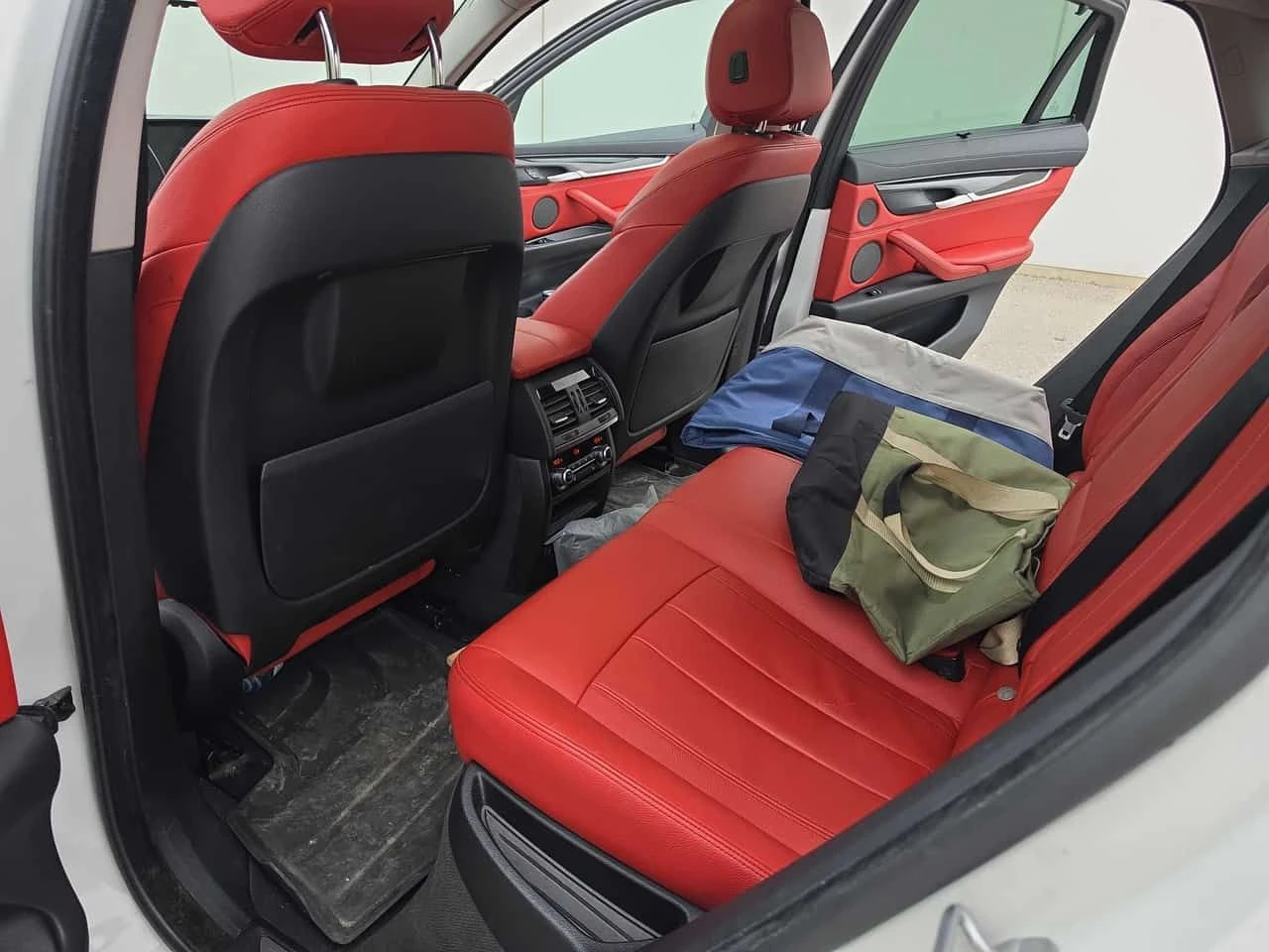 BMW X6 * xDrive35i * АВТОКРЕДИТ БЕЗ ПЪРВОНАЧАЛНА ВНОСКА, снимка 12 - Автомобили и джипове - 54565069