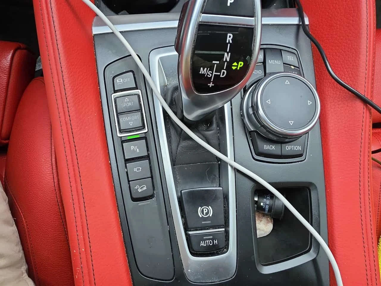 BMW X6 * xDrive35i * АВТОКРЕДИТ БЕЗ ПЪРВОНАЧАЛНА ВНОСКА, снимка 11 - Автомобили и джипове - 54565069