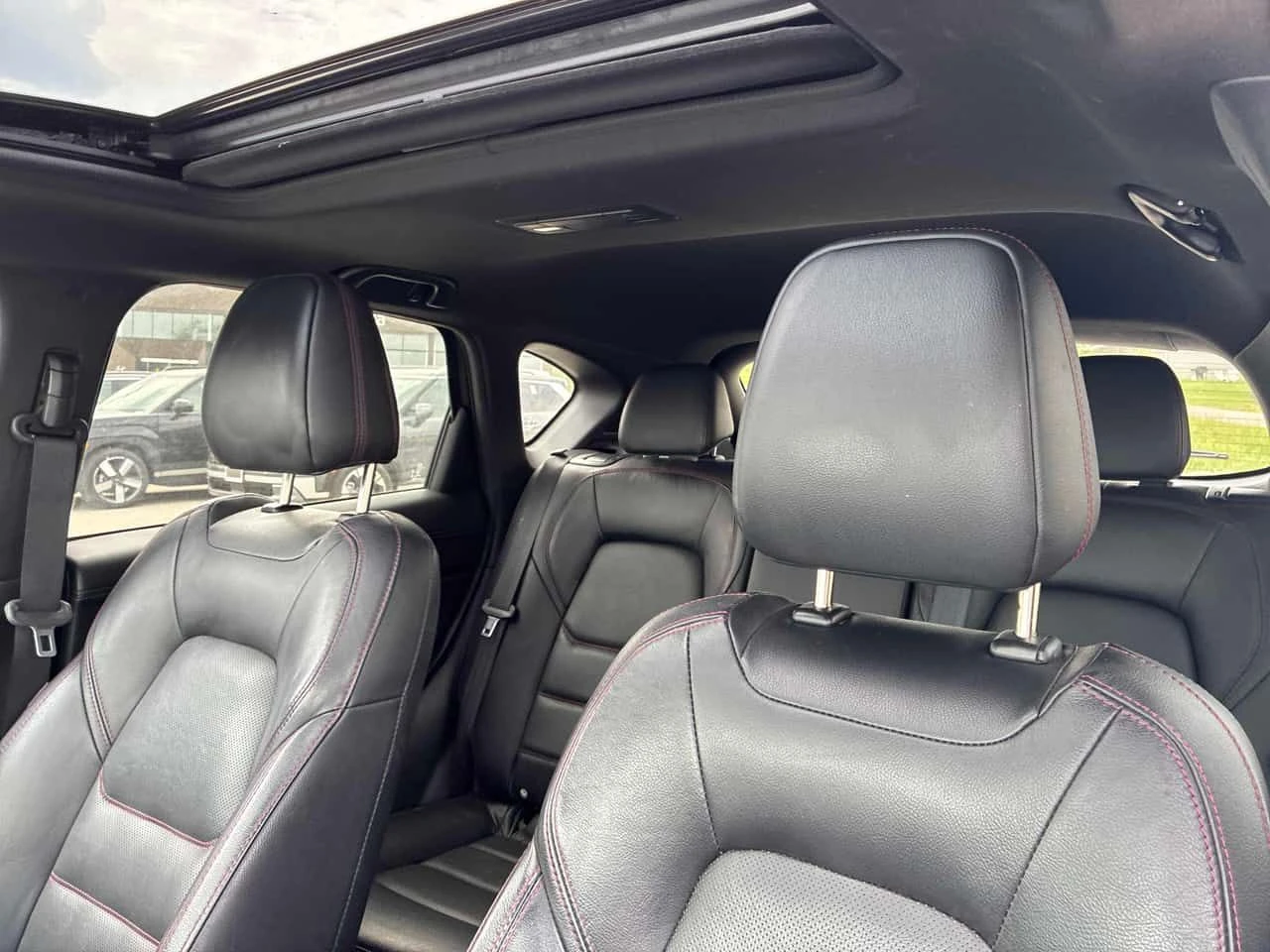 Mazda CX-5 2.5L AWD / ОБДУХВАНЕ / ПАНОРАМА / HUD , снимка 11 - Автомобили и джипове - 55390768