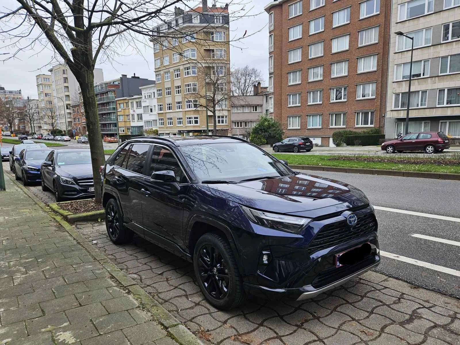 Toyota Rav4 Hybrid Style Plus, снимка 13 - Автомобили и джипове - 55630891