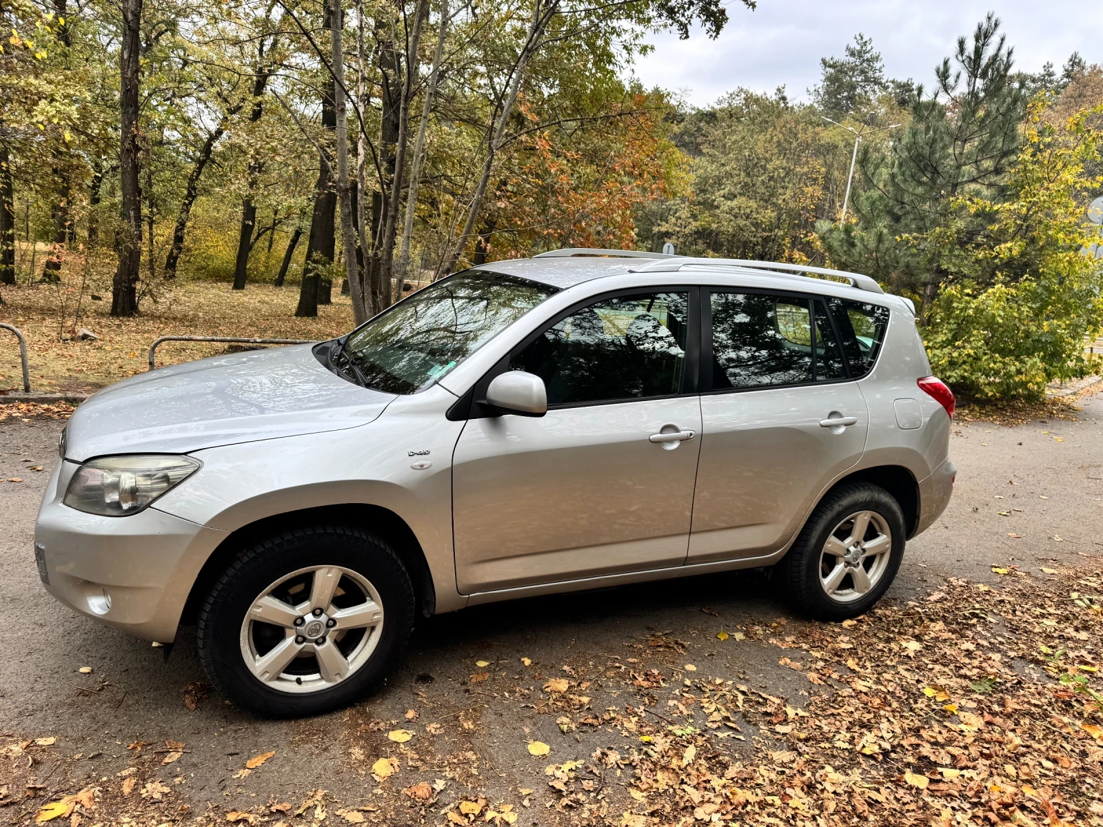 Toyota Rav4 D4D, снимка 9 - Автомобили и джипове - 56554153
