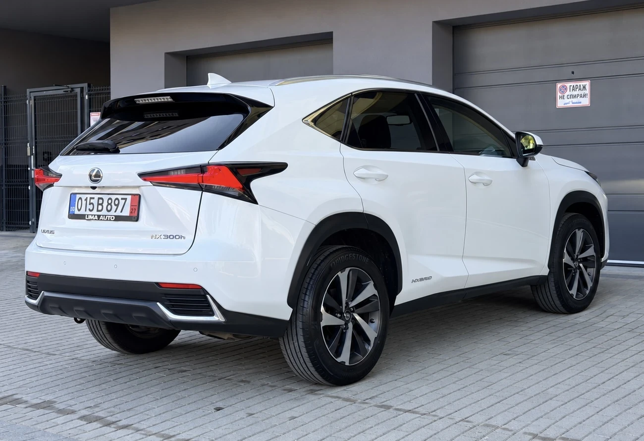 Lexus NX 300h Luxury / E-Four / Facelift , снимка 4 - Автомобили и джипове - 56600715