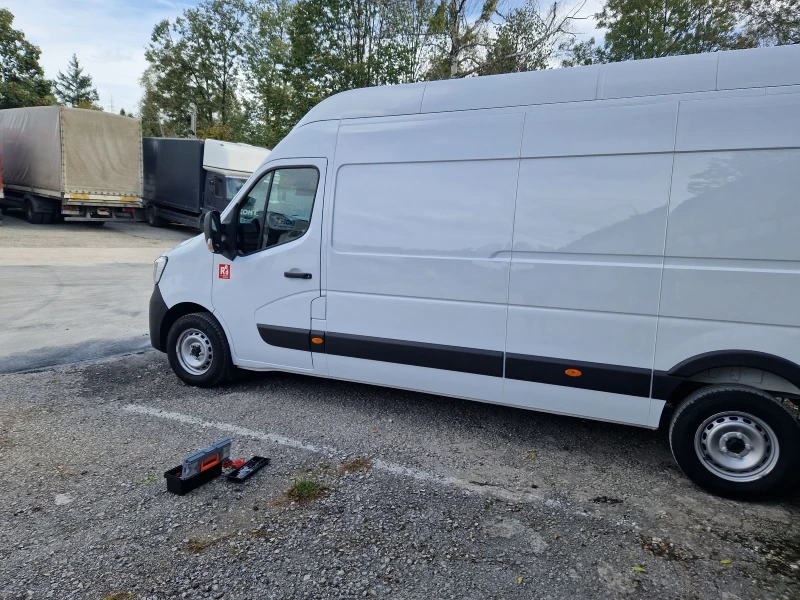 Renault Master, снимка 4 - Бусове и автобуси - 48368931