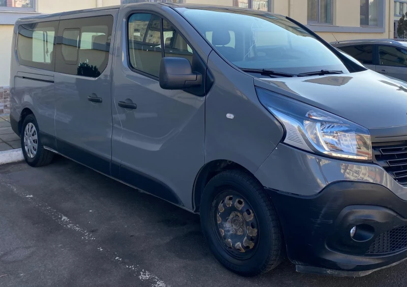 Renault Trafic, снимка 3 - Бусове и автобуси - 48911578