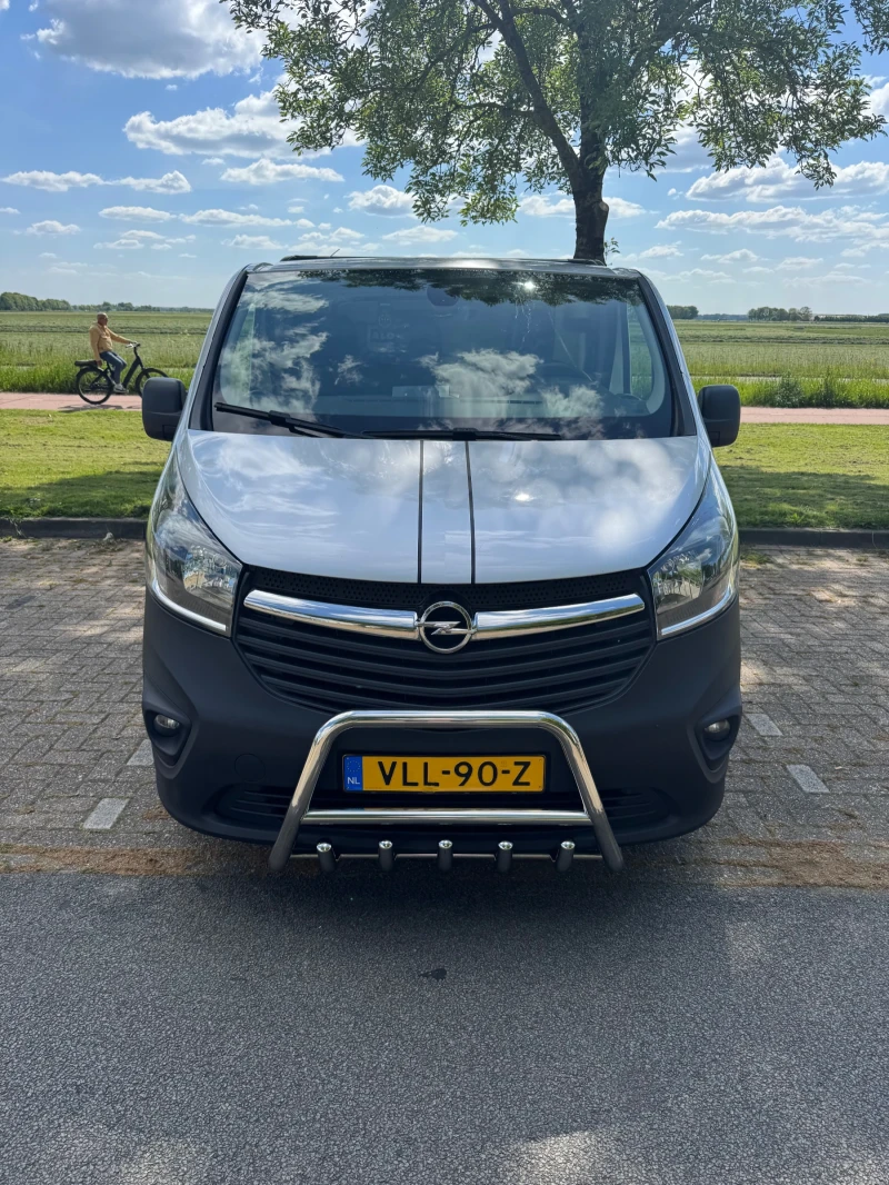 Opel Vivaro, снимка 3 - Бусове и автобуси - 52451104