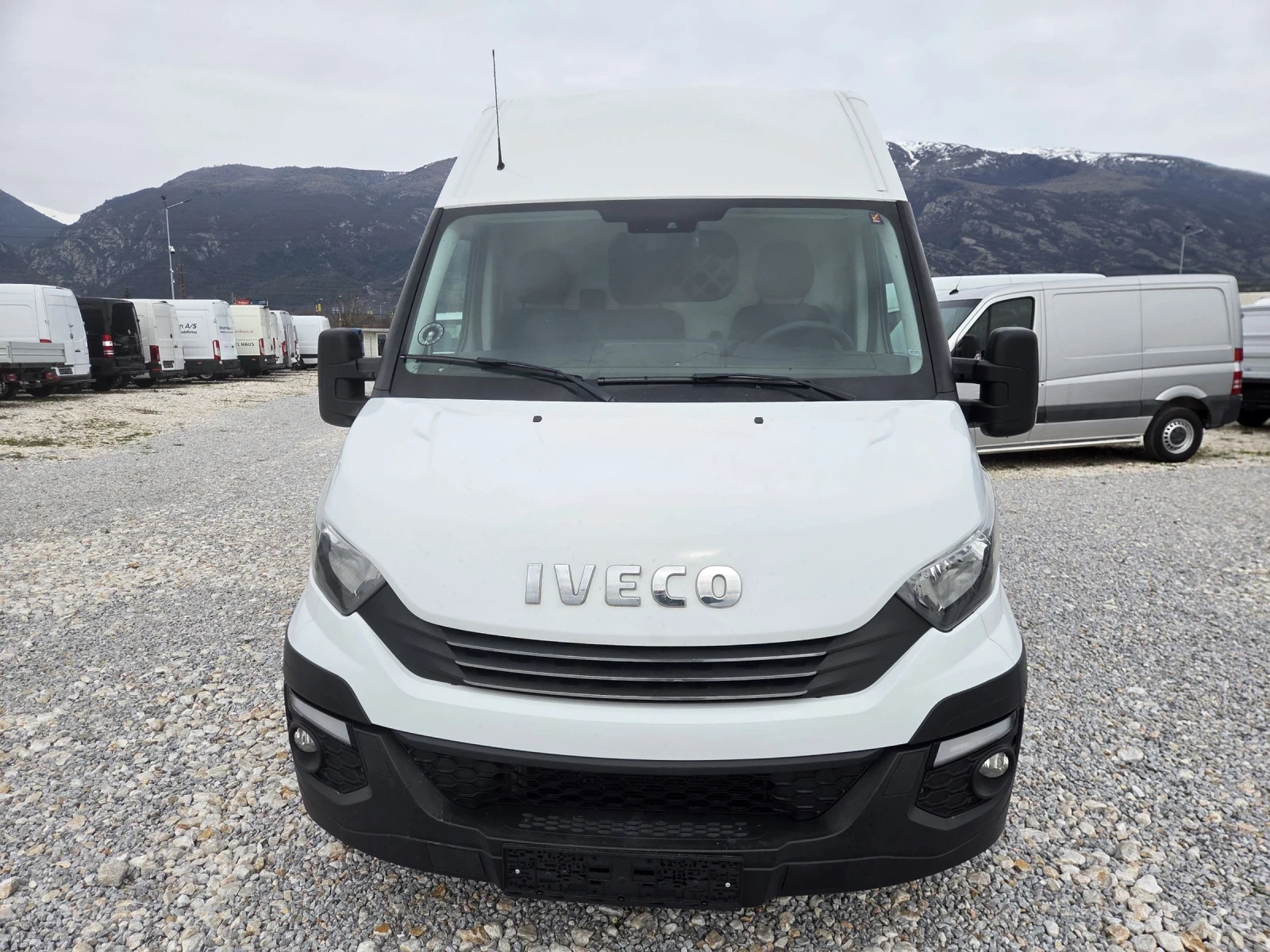 Iveco Daily 35s16, Автоматик, Климатик - изображение 7