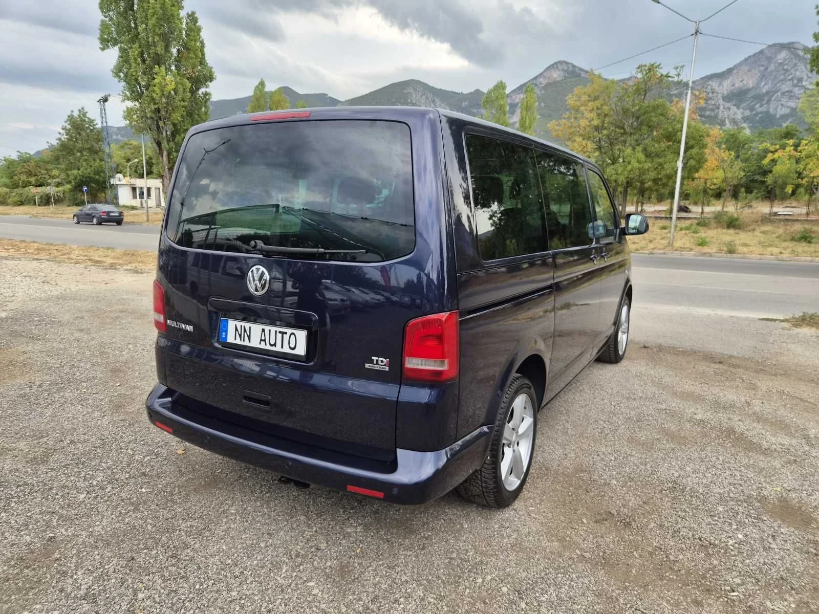 VW Multivan 2.0TDI 4x4, снимка 5 - Бусове и автобуси - 55791540