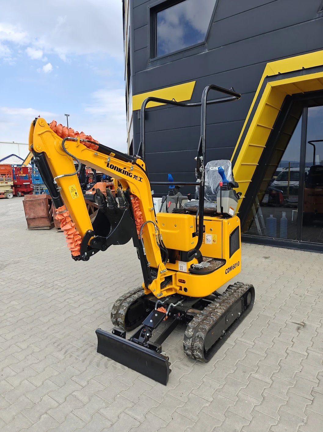 Багер Друга марка Lonking CDM6010 - изображение 3
