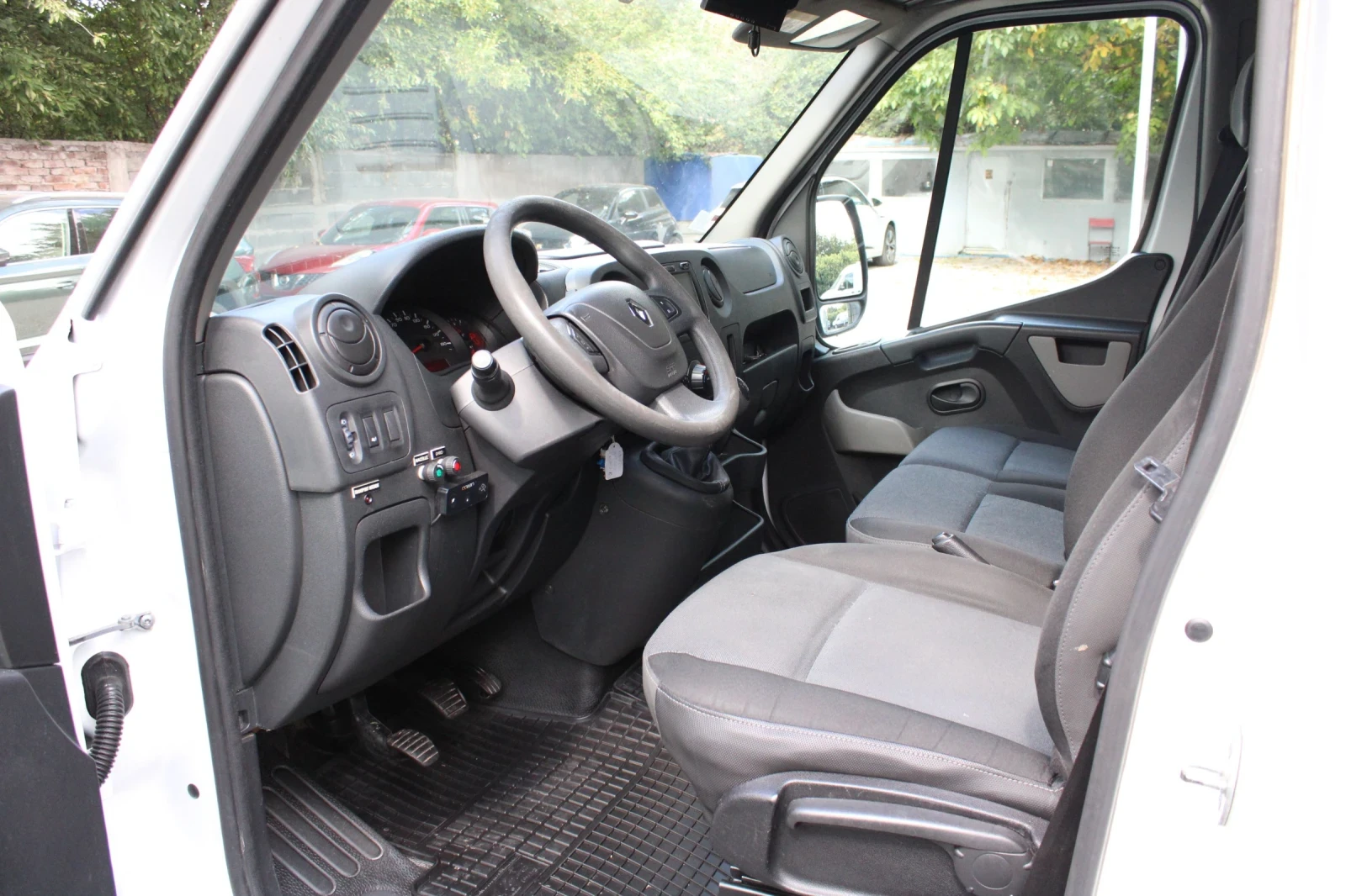 ��������� RENAULT MASTER / KLUBB 12 ����� / EURO6 | Mobile.bg � ����������� 8