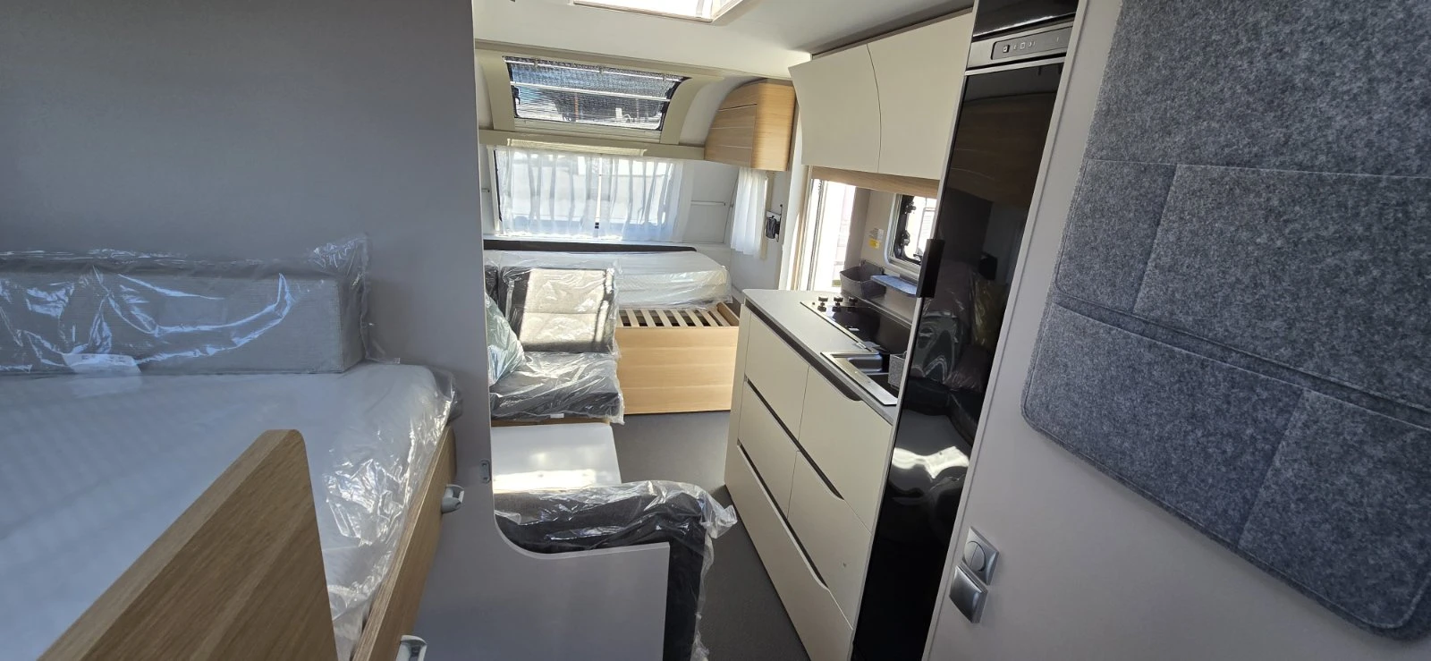 Каравана Adria Adora 573PT - изображение 10