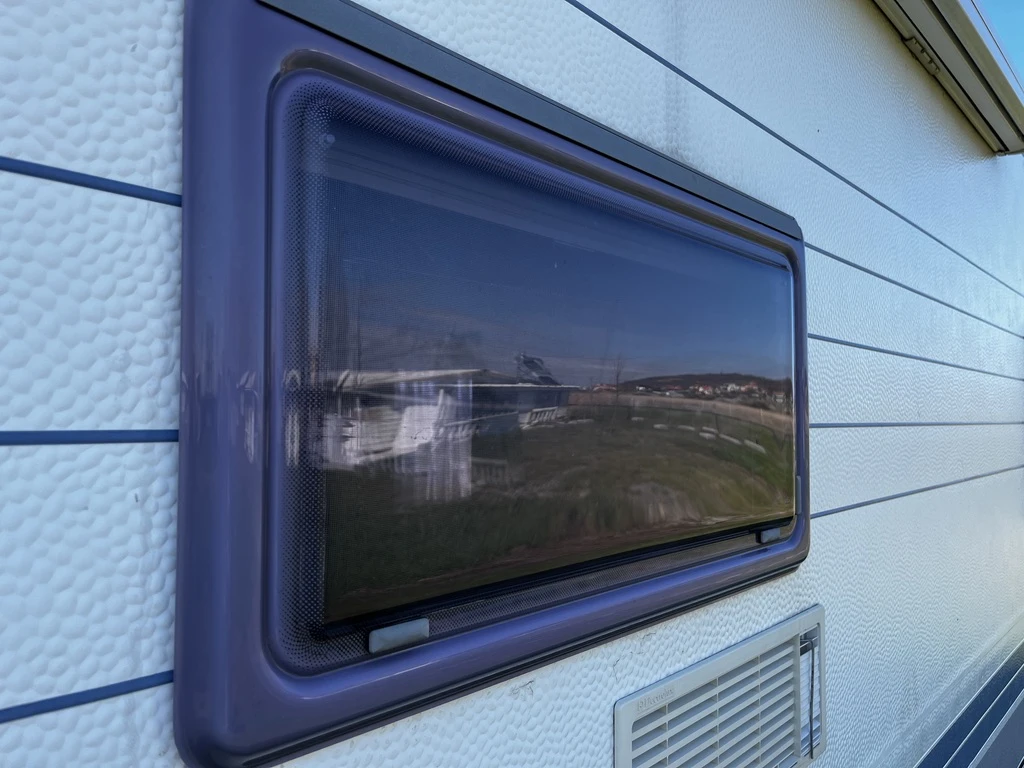 �������� Hobby De Luxe 560 | Mobile.bg � ����������� 14