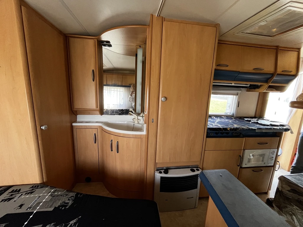 �������� Hobby De Luxe 560 | Mobile.bg � ����������� 8