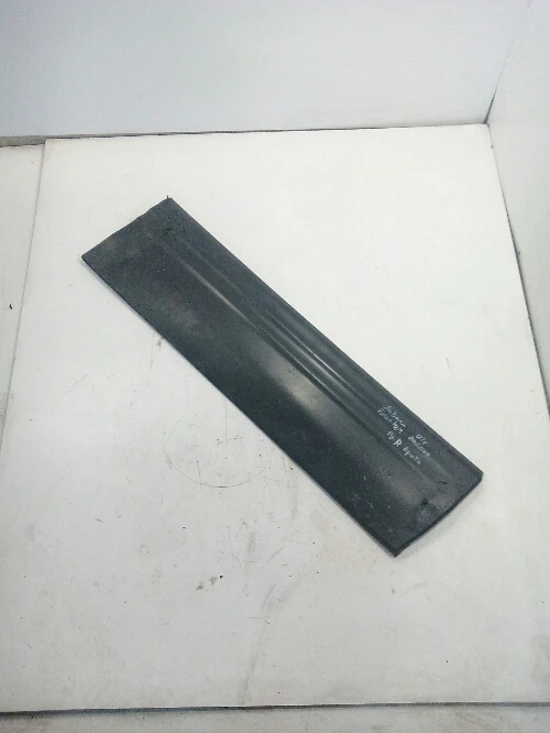 Лайсна на предна дясна врата за субару форестър