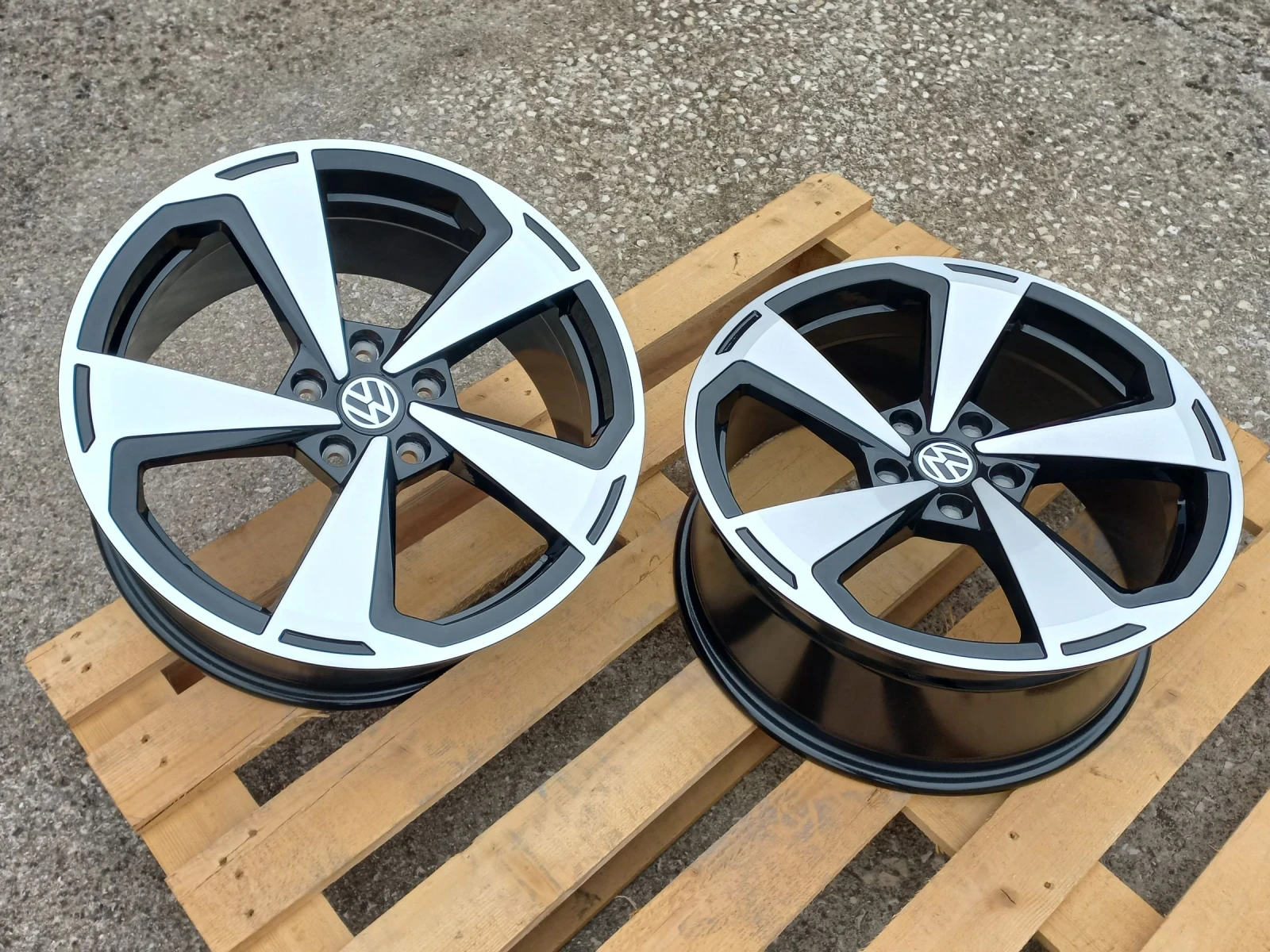   Skoda | Mobile.bg   8