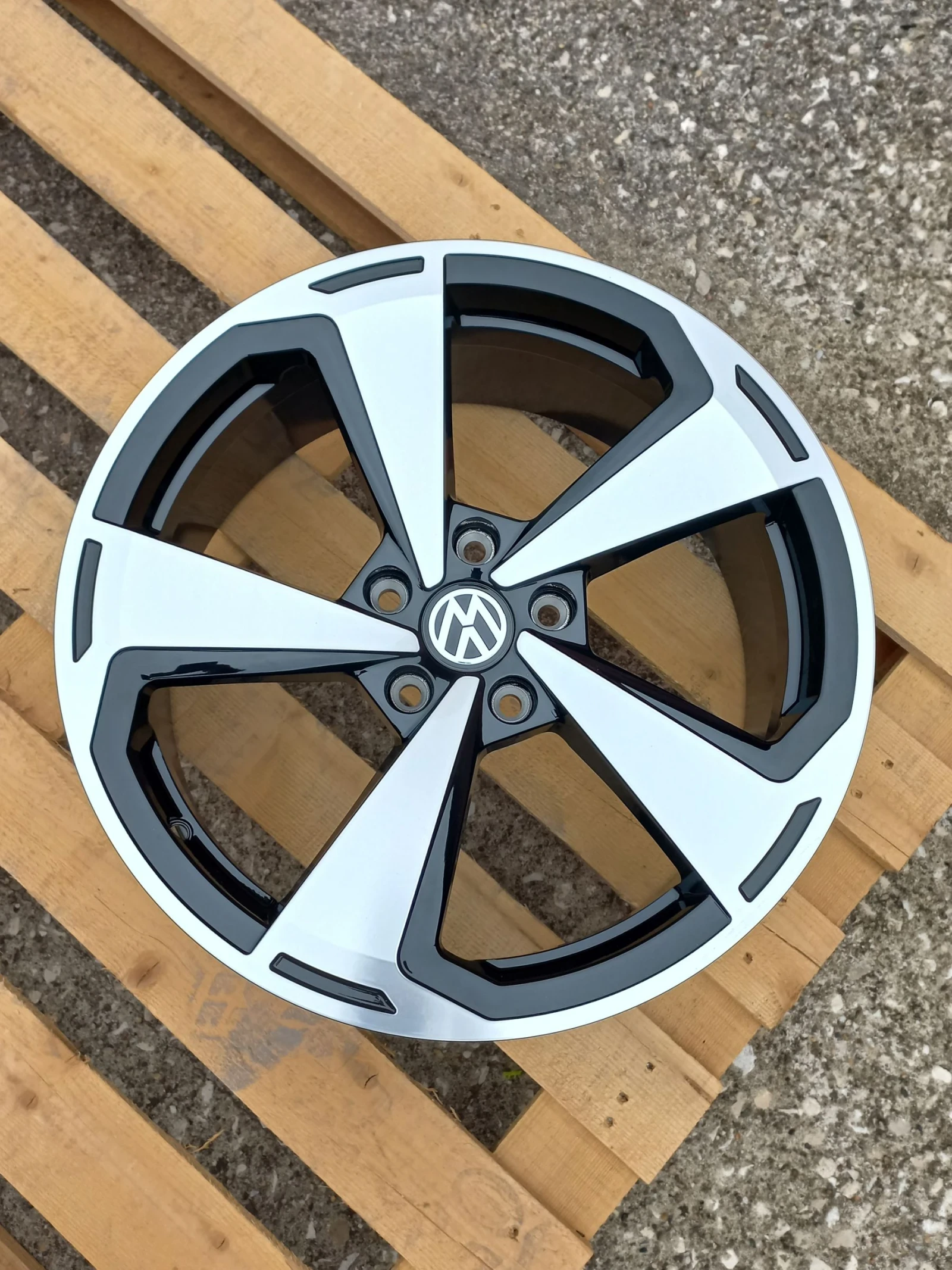   Skoda | Mobile.bg   11