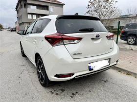 Toyota Auris 1.8 Hybrid Sport BiTone, снимка 2