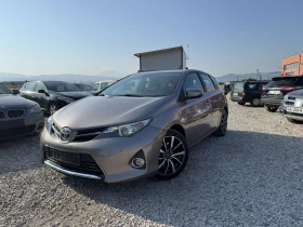     Toyota Auris 1.8i