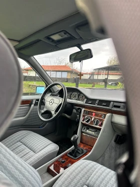 Mercedes-Benz E 220 W124, снимка 6