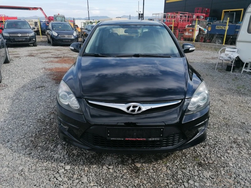 Hyundai I30 1.4i, снимка 1 - Автомобили и джипове - 40005737