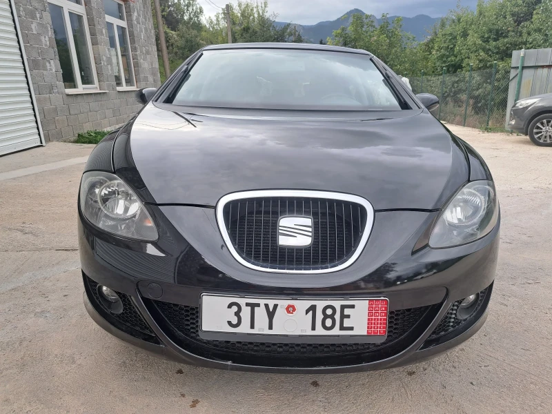 Seat Leon 1.6i + ГАЗ!* 175 000км* Като нова, снимка 3 - Автомобили и джипове - 42973287