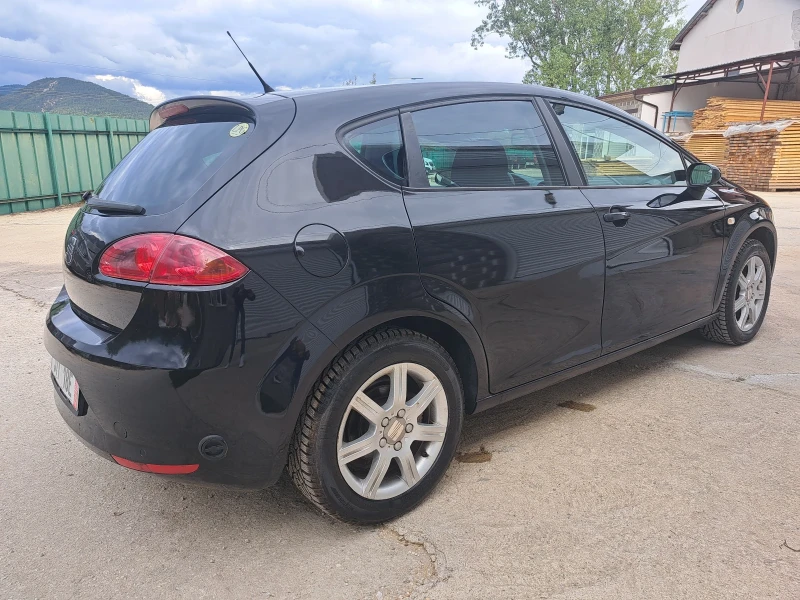 Seat Leon 1.6i + ГАЗ!* 175 000км* Като нова, снимка 2 - Автомобили и джипове - 42973287