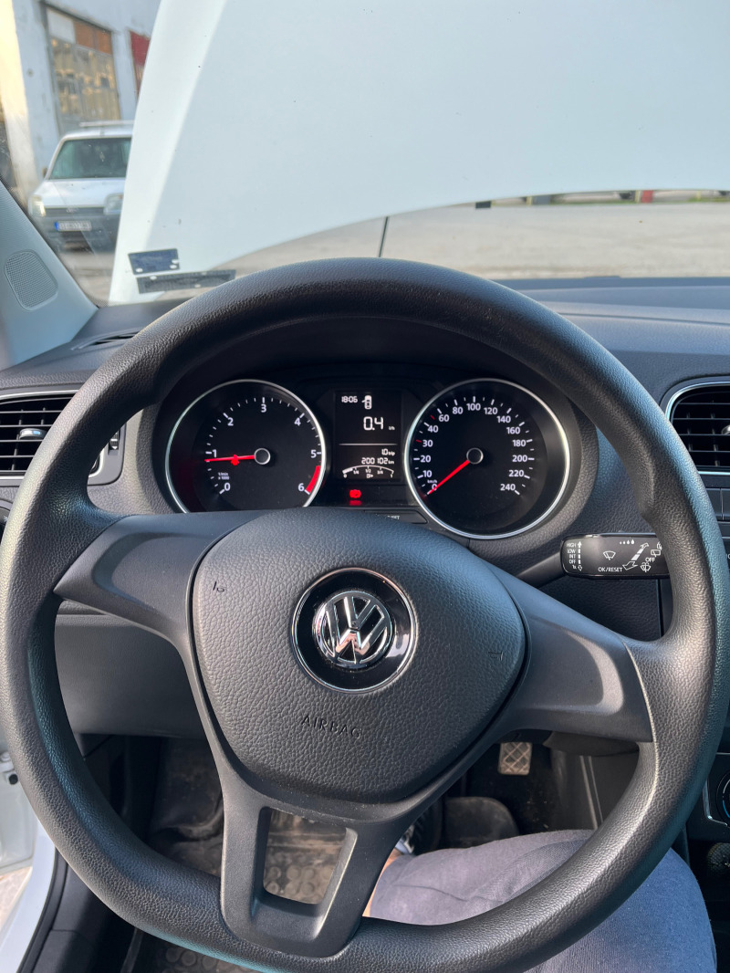 VW Polo Facelift 1.4 TDI 90к.с., снимка 10 - Автомобили и джипове - 44994177