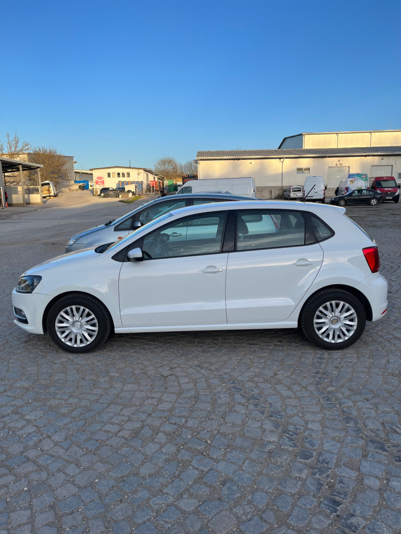 VW Polo Facelift 1.4 TDI 90к.с., снимка 2 - Автомобили и джипове - 44994177