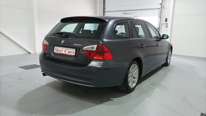 BMW 320 2.0 i , снимка 5 - Автомобили и джипове - 46354947