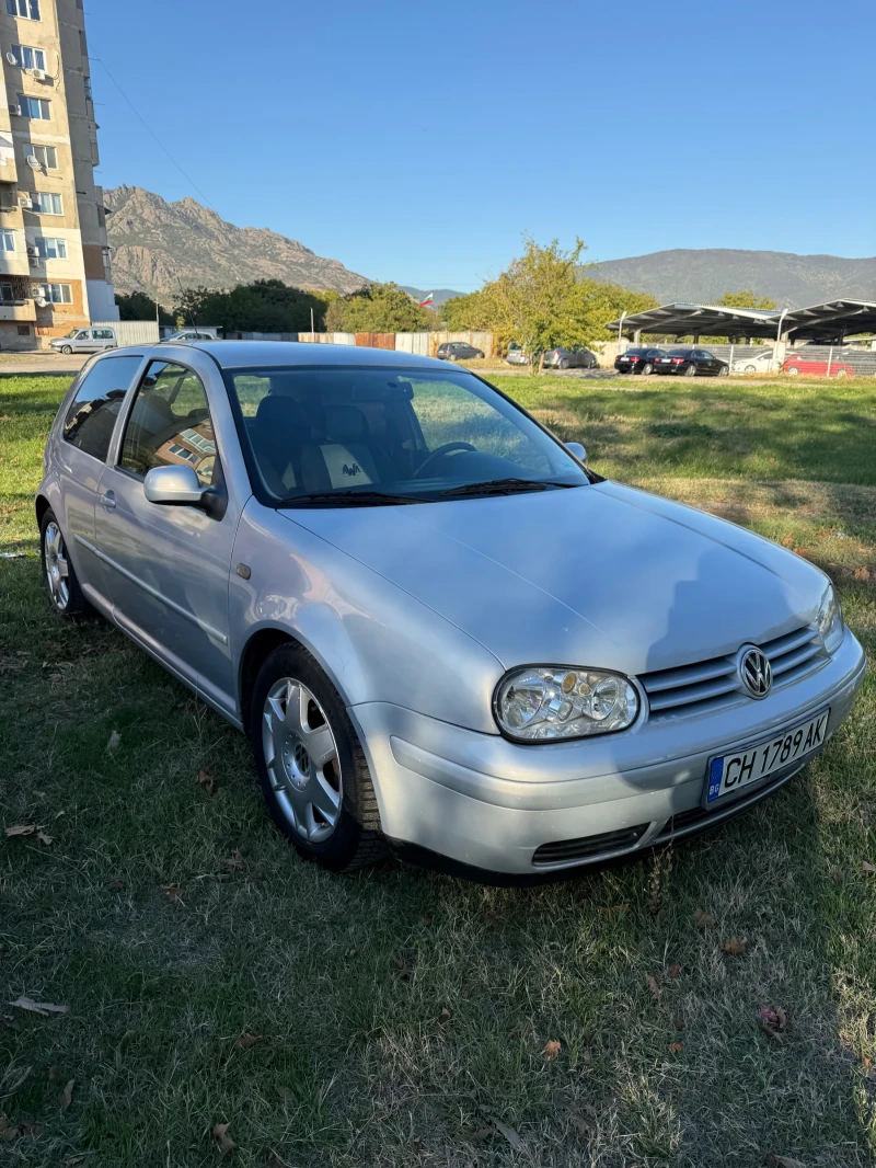 VW Golf 1.6, снимка 2 - Автомобили и джипове - 47655801