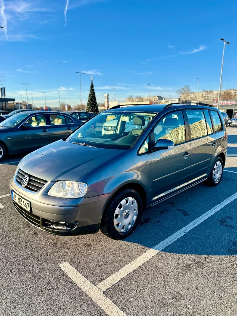 VW Touran 1.9TDI, снимка 2 - Автомобили и джипове - 48393133