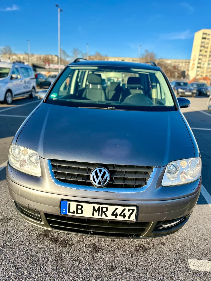 VW Touran 1.9TDI, снимка 4 - Автомобили и джипове - 48393133