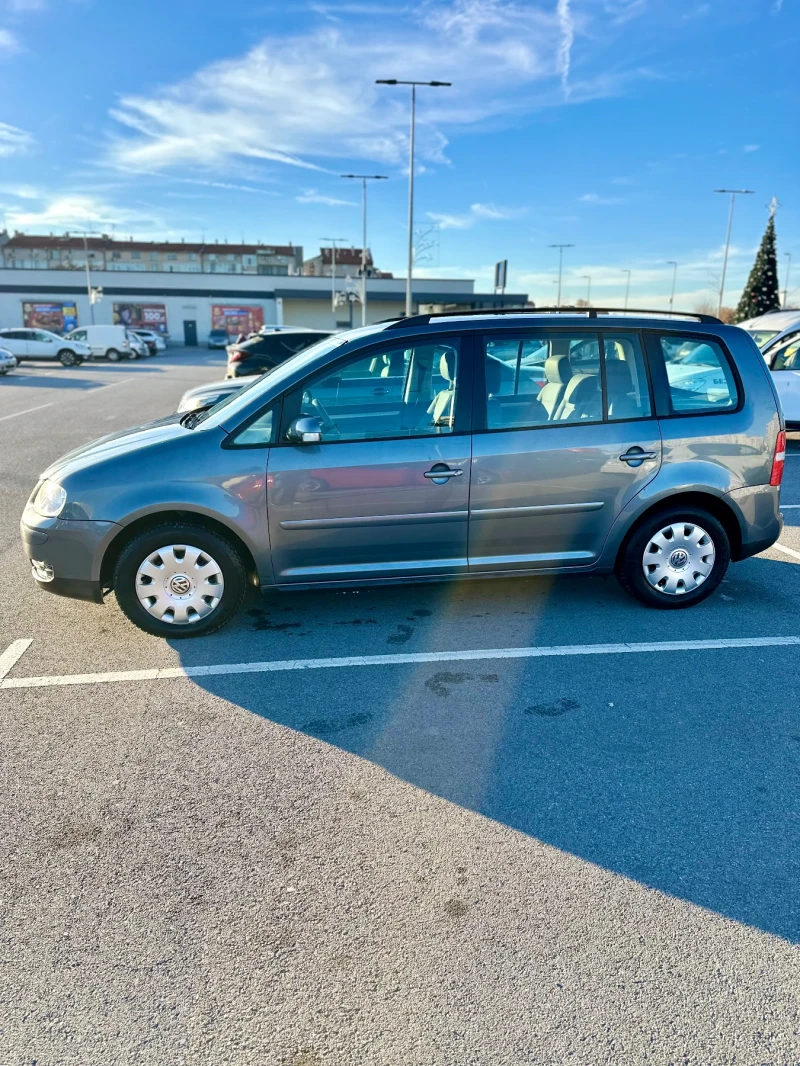 VW Touran 1.9TDI, снимка 6 - Автомобили и джипове - 48393133