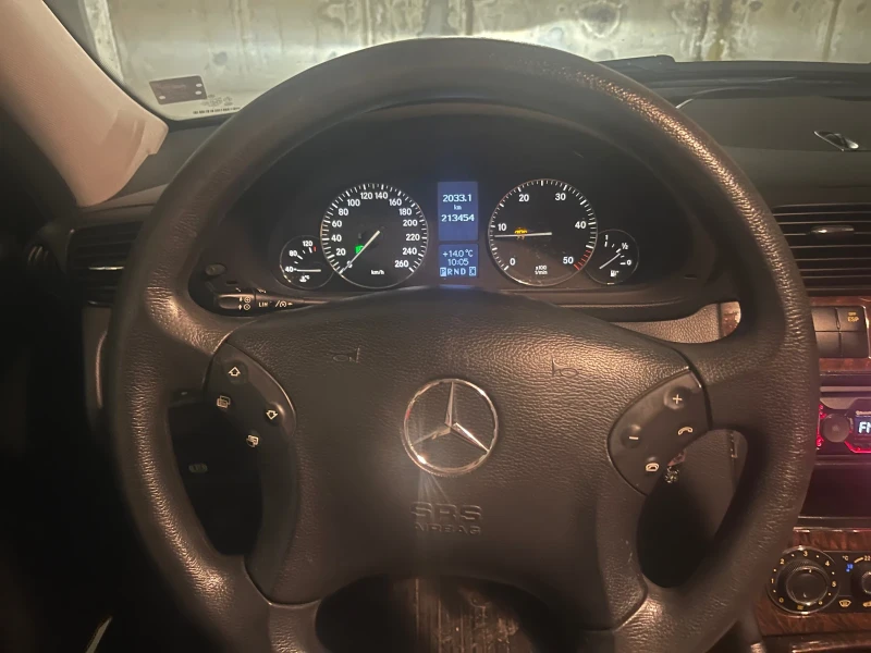 Mercedes-Benz C 200, снимка 9 - Автомобили и джипове - 49534578