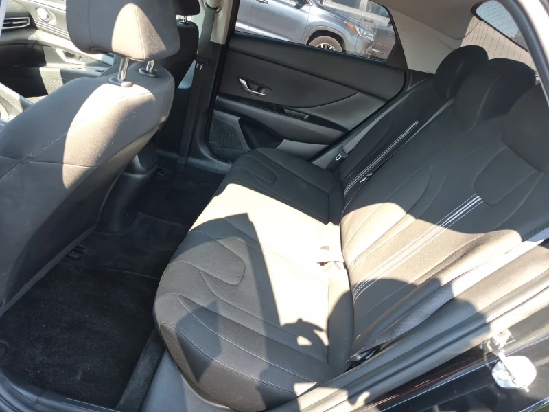 Hyundai Elantra Preferred Sun & Tech 4D* Пано* Подгрев* Камера, снимка 11 - Автомобили и джипове - 52319125