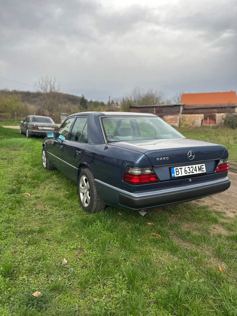 Mercedes-Benz E 220 W124, снимка 5 - Автомобили и джипове - 52494003