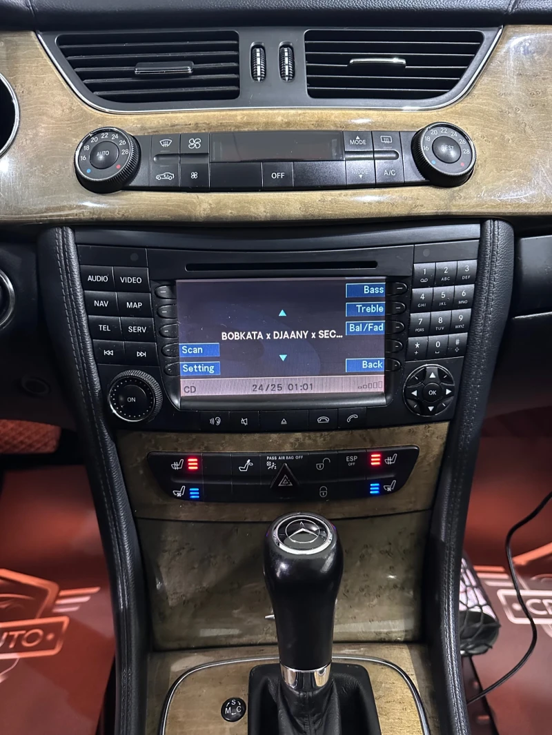 Mercedes-Benz CLS 320 AMG Pack, снимка 10 - Автомобили и джипове - 52654644