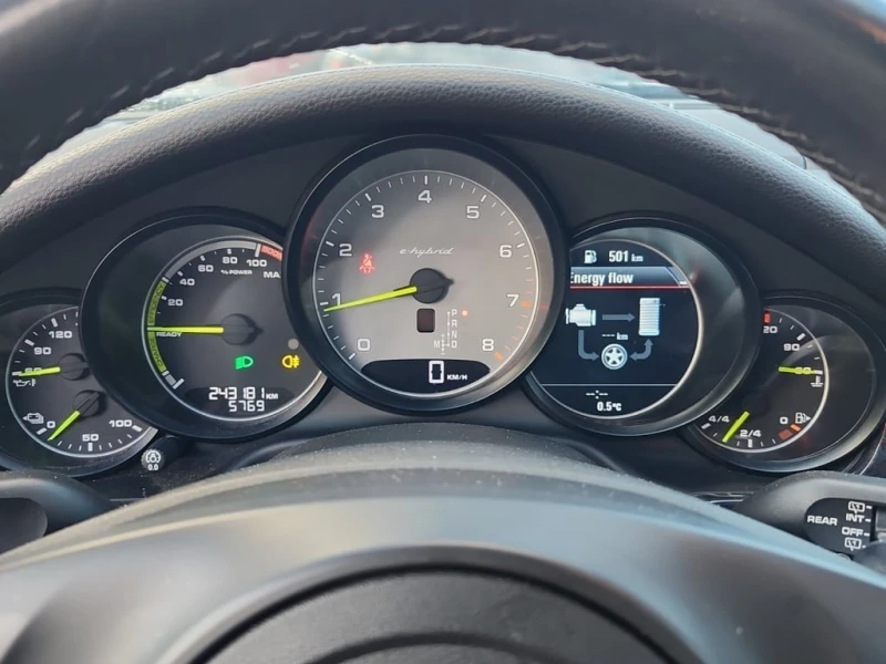Porsche Panamera * S E Hybrid * CARFAX * ЦЕНА ДО БЪЛГАРИЯ, снимка 9 - Автомобили и джипове - 52726725