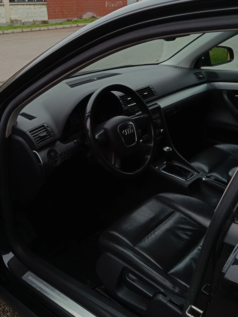 Audi A4 1.9TDI, снимка 7 - Автомобили и джипове - 52975585