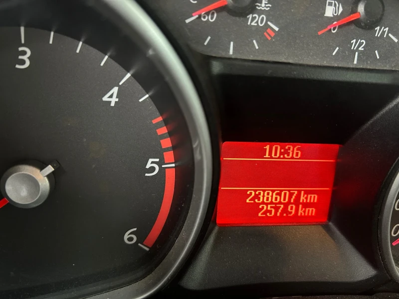 Ford Mondeo, снимка 8 - Автомобили и джипове - 53501480