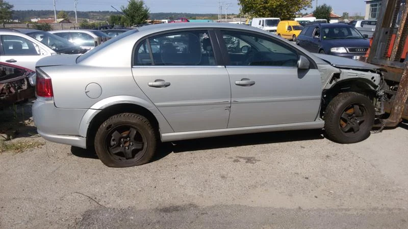 Opel Vectra 2.2 , снимка 7 - Автомобили и джипове - 15683679