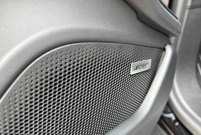 Porsche Taycan 4S = Sport Chrono = Heat Pump Гаранция - изображение 7
