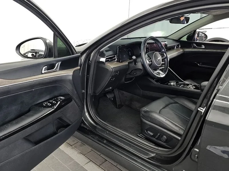 Kia K5 2.0 Noblesse, снимка 10 - Автомобили и джипове - 56127723