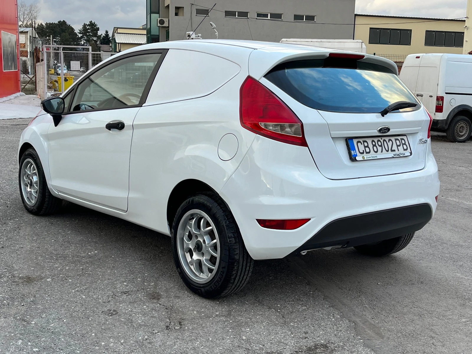 Ford Fiesta N1 - изображение 8