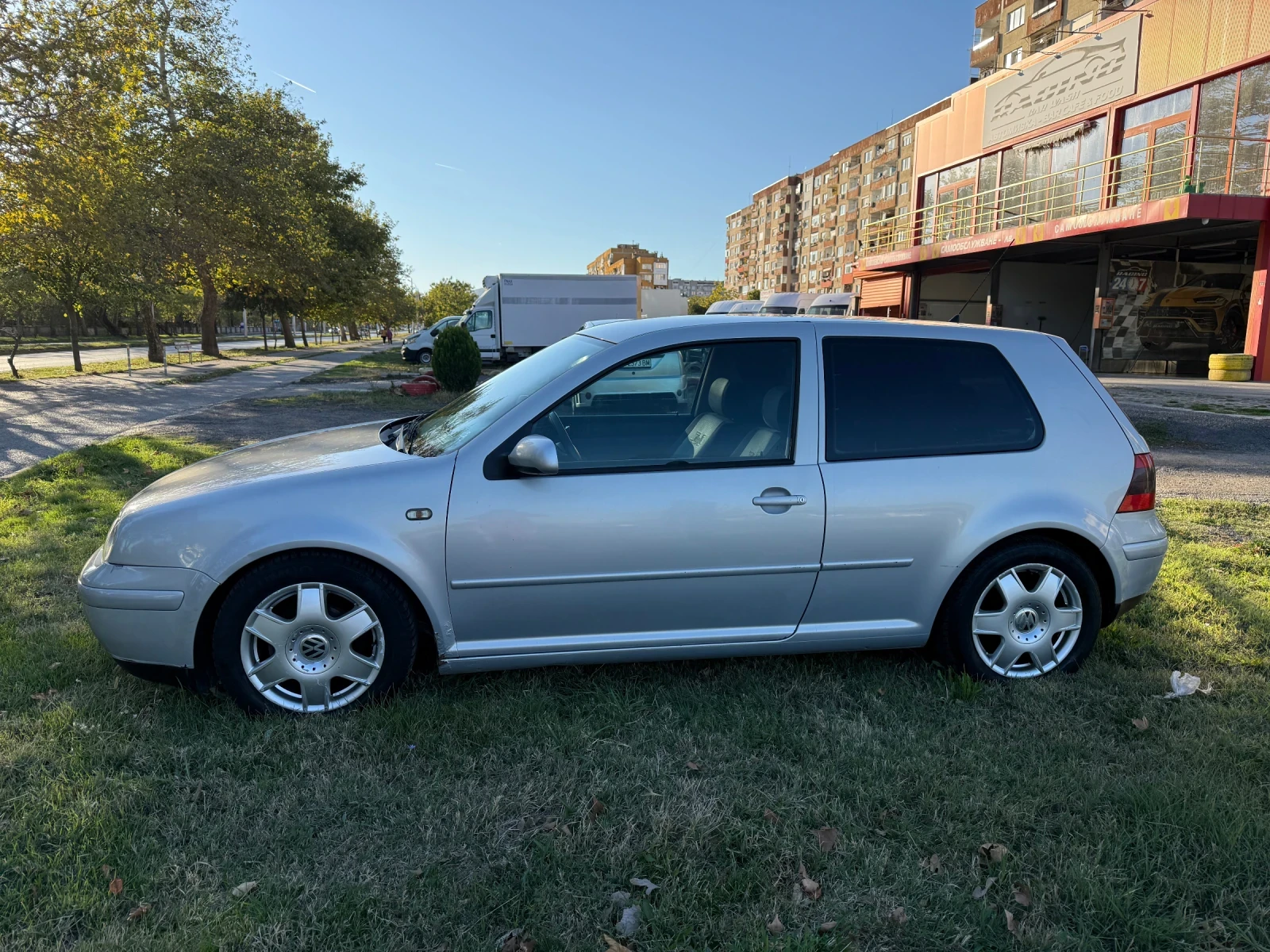 VW Golf 1.6 - изображение 7