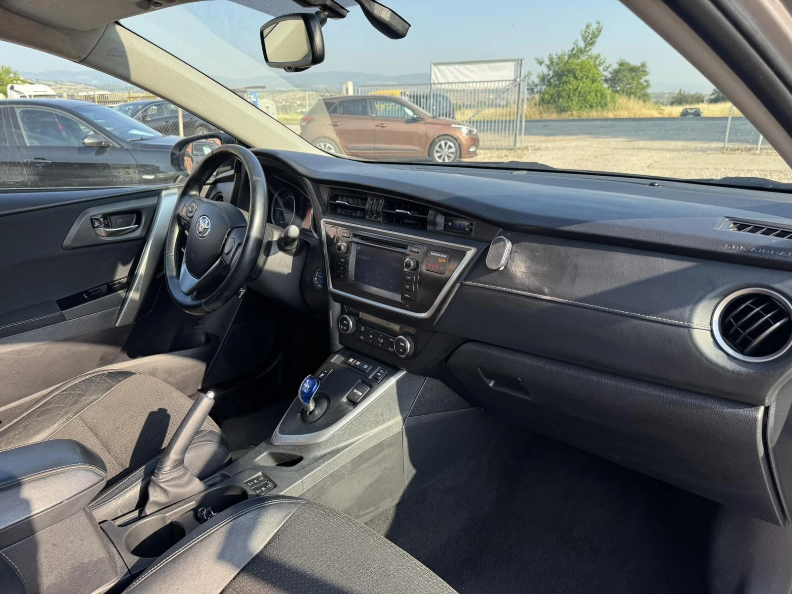 Toyota Auris 1.8i - изображение 7