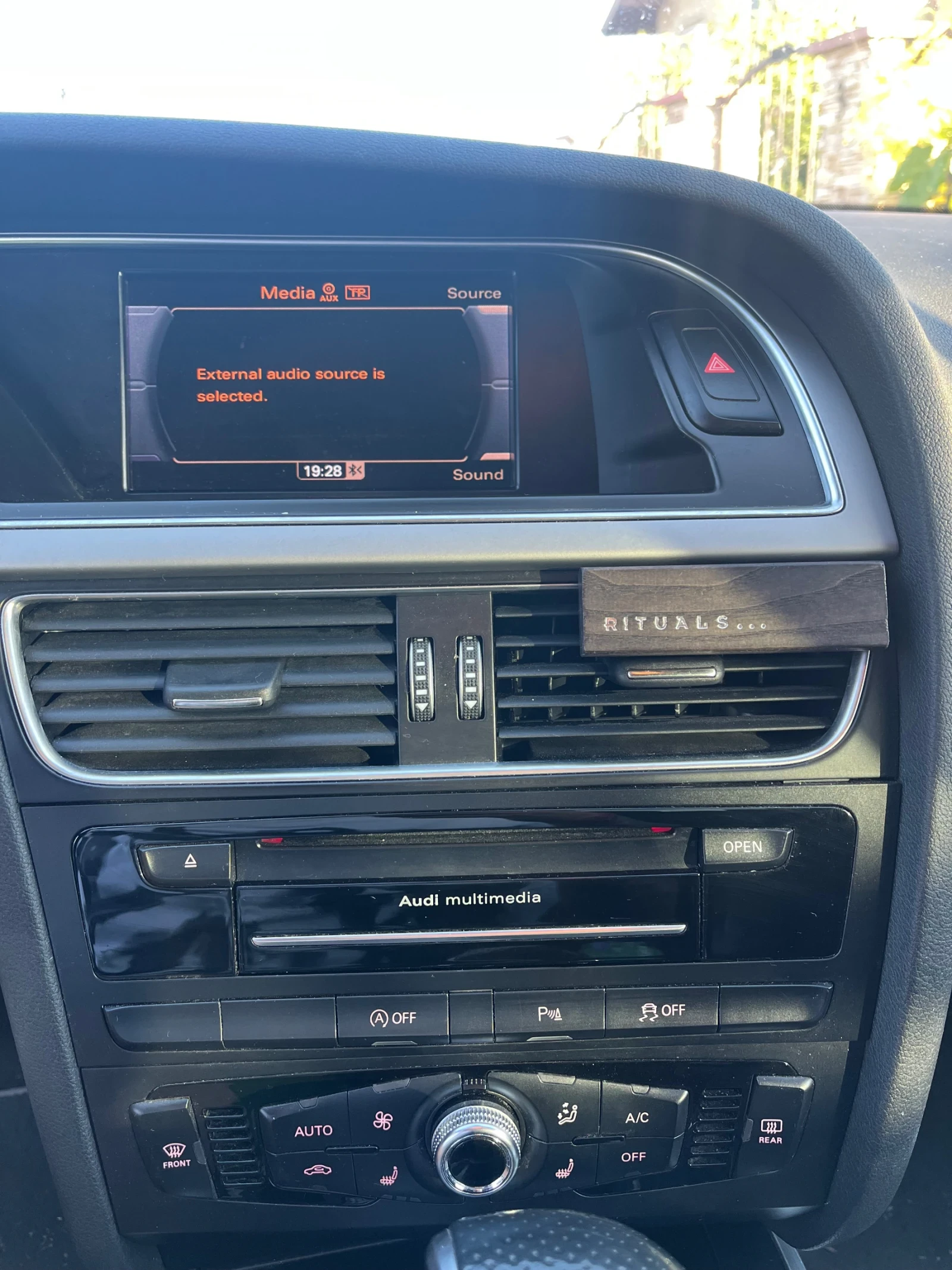 Audi A4 | Mobile.bg � ����������� 15