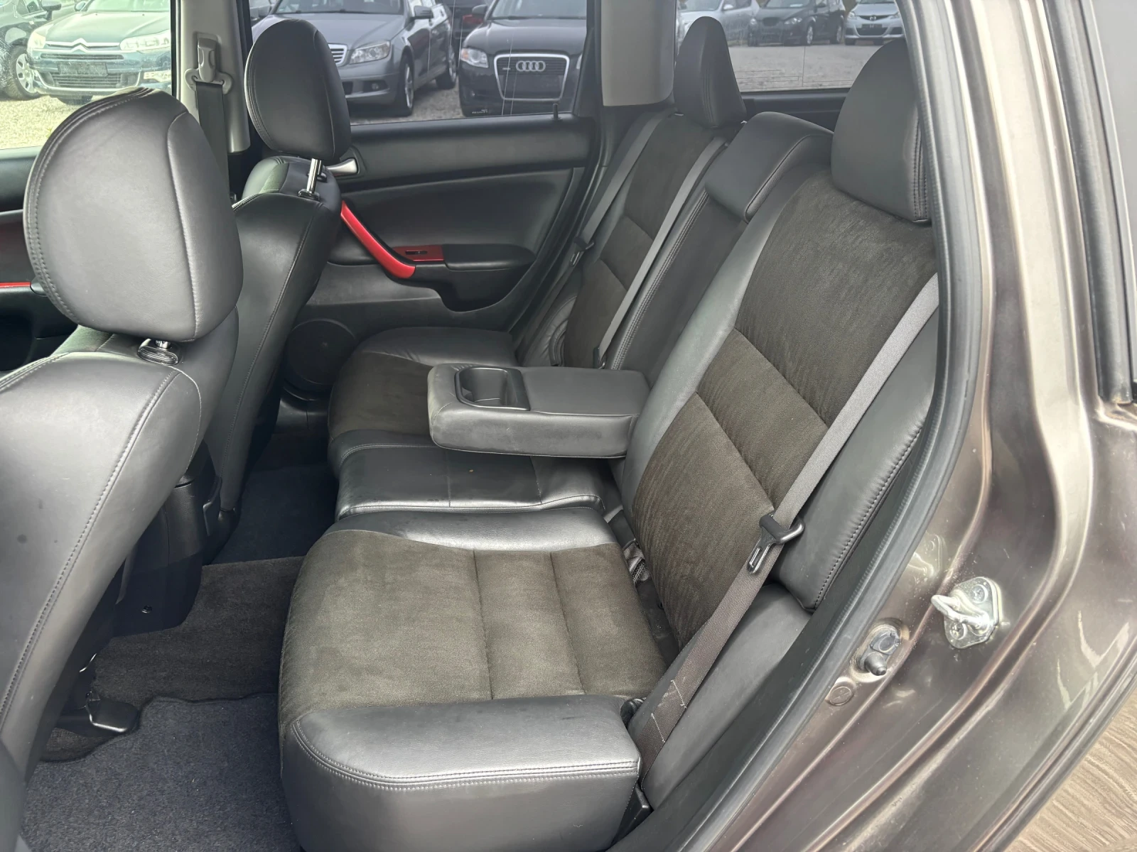 Honda Accord 2.0-156кс - изображение 10