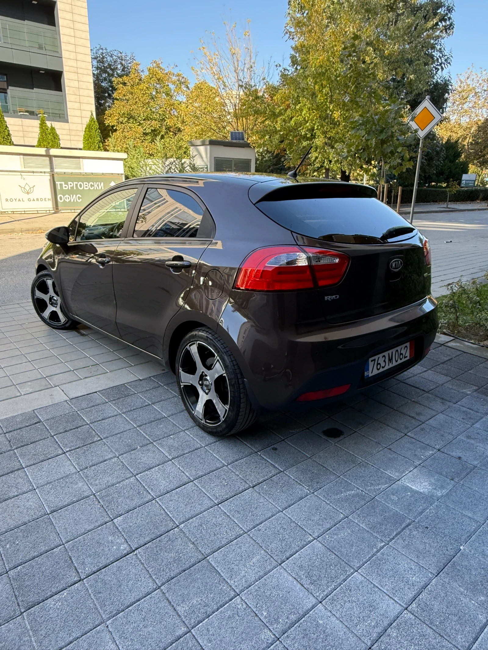 Kia Rio 1.2 бензин - изображение 5